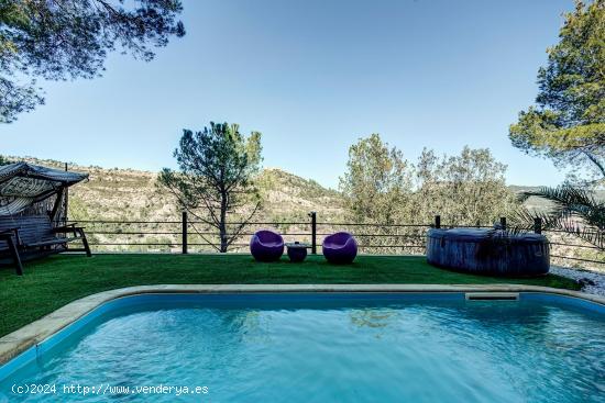  CASA EN VENDA A LA POBLA DE CLARAMUNT - XARÓ - JARDÍ AMB PISCINA - BARCELONA 