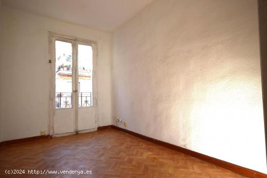 VENTA PISO EN CALLE CASTILLA - MADRID