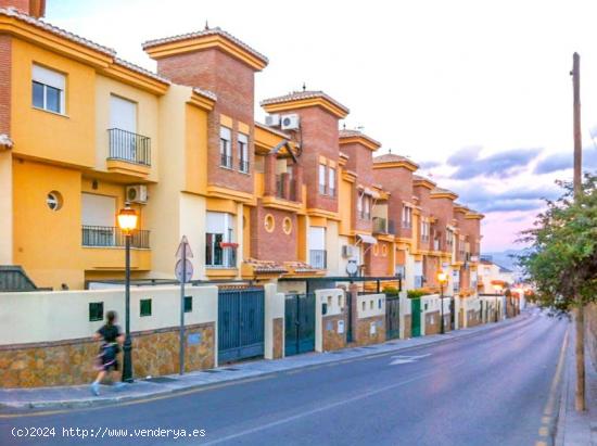 Bonita vivienda adosada situada en Ogíjares. - GRANADA