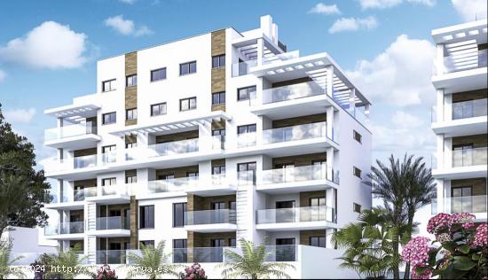 Complejo de 17 apartamentos y bungalows en Mil Palmeras a 100 metros de la playa - ALICANTE