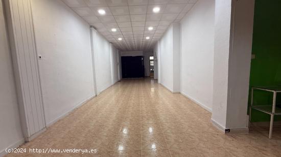 Local Comercial en Paseo - MURCIA