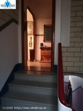 INMOHOUSE VENDE CASA UNIFAMILIAR CON MUCHO CARACTER - ALBACETE