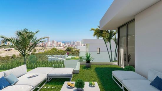 VILLAS DE OBRA NUEVA EN FINESTRAT CON VISTAS AL MAR - ALICANTE