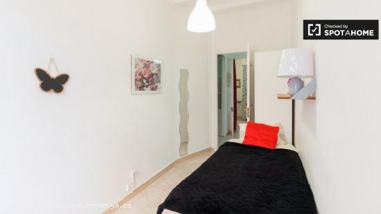 Apartamento de 4 dormitorios en alquiler en Barcelona - BARCELONA