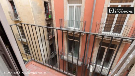 Apartamento de 4 dormitorios en alquiler en Barcelona - BARCELONA