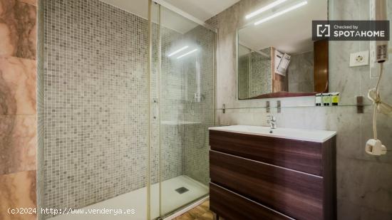 Apartamento de 4 dormitorios en alquiler en Barcelona - BARCELONA