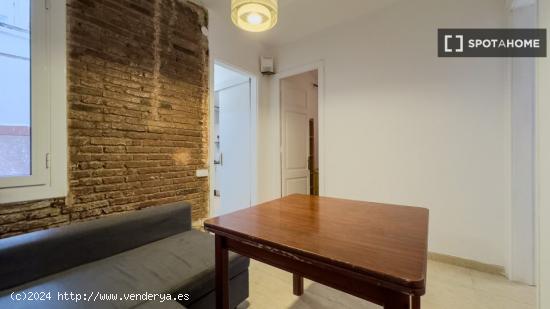 Apartamento de 3 dormitorios en alquiler en Barcelona - BARCELONA