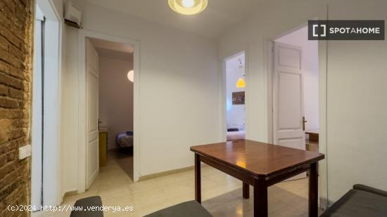 Apartamento de 3 dormitorios en alquiler en Barcelona - BARCELONA