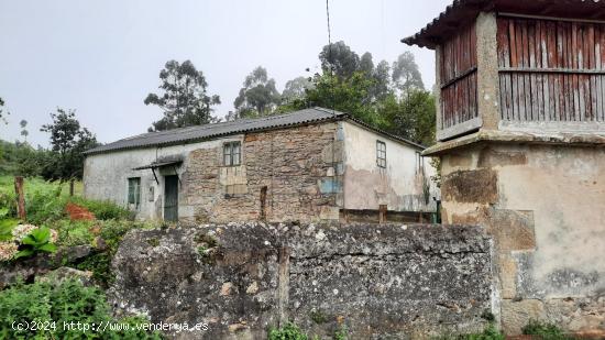  CASA DE PIEDRA PARA REFORMA INTEGRAL CON GRAN FINCA - A CORUÑA 