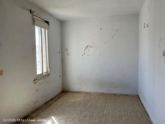 CASABANCO VENDE PISO DE DOS DORMITORIOS EN ALMENDRALEJO. - BADAJOZ