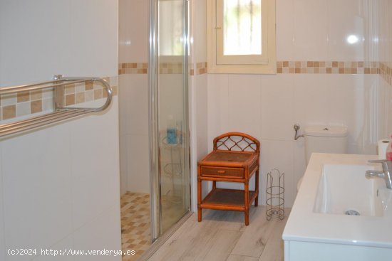 Villa en venta en Pedreguer (Alicante)