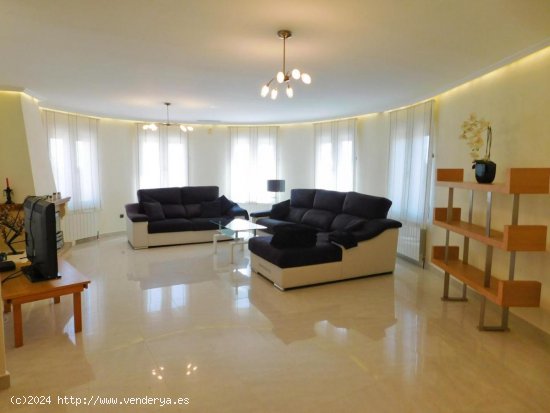 Villa en venta en Catral (Alicante)