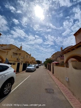 Dúplex en venta en Pilar de la Horadada (Alicante)