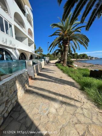 Apartamento en venta,   planta baja con acceso directo al mar en Marina Botafoc - BALEARES