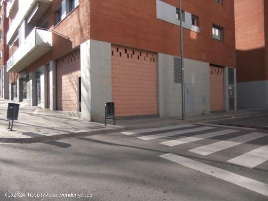  Local comercial en alquiler y venta en Can Fatjó-Can Ximelis-Can Serrafosà-Sant Jordi Park - BARCE 