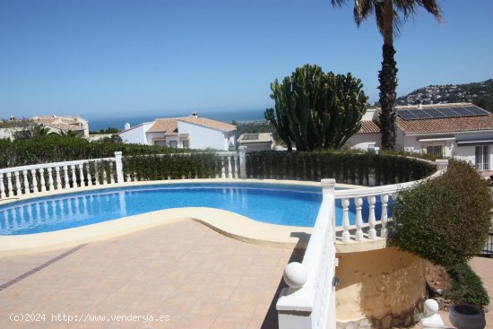 Villa en venta en El Ràfol d Almúnia (Alicante)