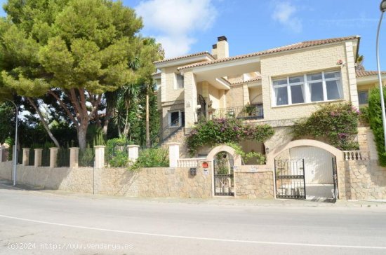 Villa en venta en Orihuela (Alicante)