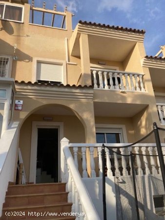 Chalet en venta en San Miguel de Salinas (Alicante)