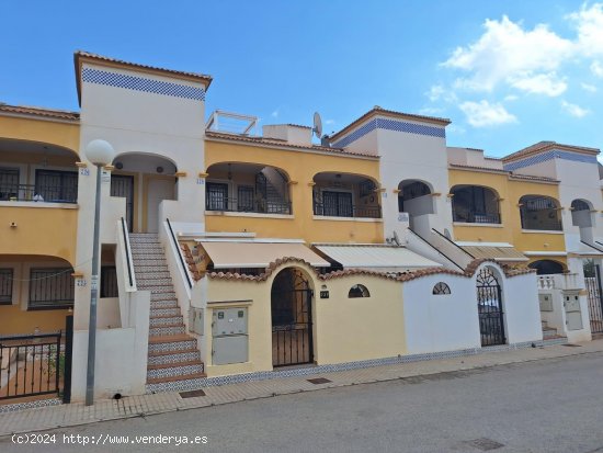  Bungalow en alquiler en Orihuela (Alicante) 