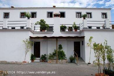 Hotel Rural en Guaro en venta - Guaro