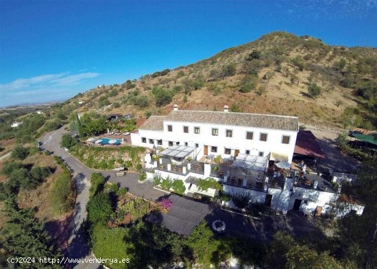 Hotel Rural en Guaro en venta - Guaro