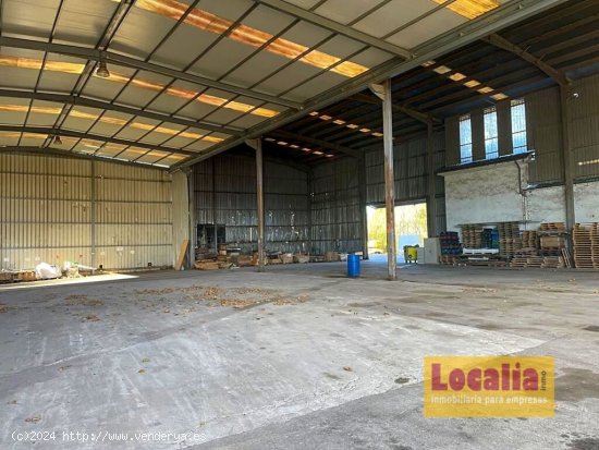 Nave Industrial de 2500m2 situada en Hoznayo