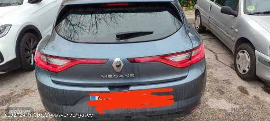  Renault Megane Limted de 2020 con 75.000 Km por 18.000 EUR. en Madrid 