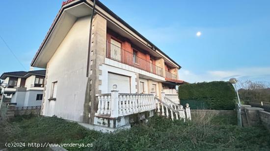 CHALET PAREADO EN CASTILLO - CANTABRIA