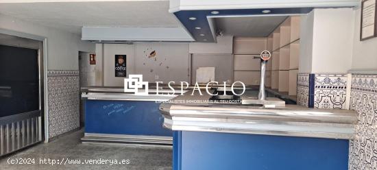  LOCAL COMERCIAL ESQUINERO IDEAL PARA BAR/RESTAURANTE - BARCELONA 