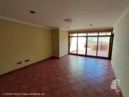 VIVIENDA EN VENTA EN AZUAGA - BADAJOZ