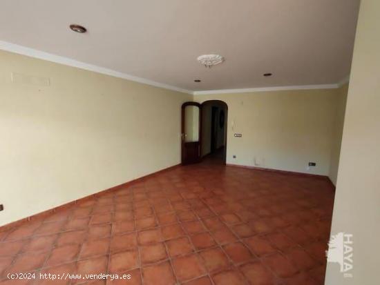 VIVIENDA EN VENTA EN AZUAGA - BADAJOZ