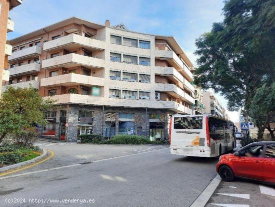  LOCAL COMERCIAL EN RIPOLLET - BARCELONA 