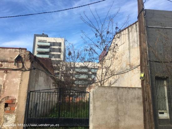  PARCELA EN CALLE VALLESPIR - BARCELONA 