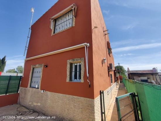 Venta de Vivienda en la Huerta con Terreno, Piscina y Nave industrial en la Torrealta de Molina - MU