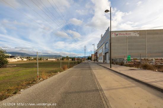 Terreno industrial Parque Comercial Albán - GRANADA