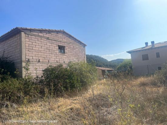 Almacén de dos plantas en La Portellada - TERUEL