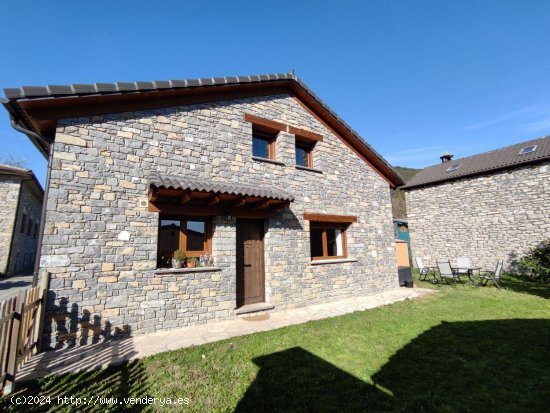 Casa en venta en Boltaña (Huesca)