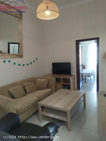  AMPLIA VIVIENDA DE 4 DORMITORIOS Y 2 BAÑOS.-ZONA PLAZA DE ESPAÑA 