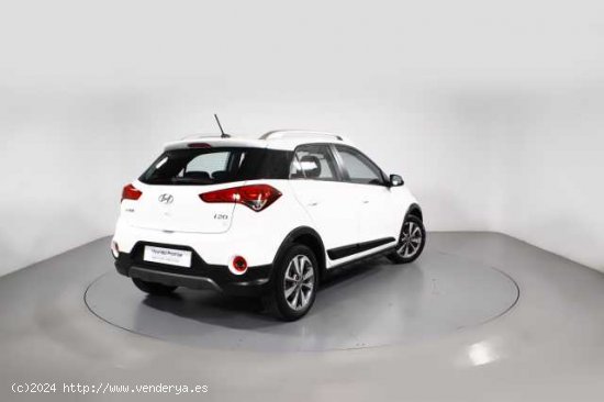 Hyundai i20 Active ( 1.0 TGDI Link 100 )  - Barcelona