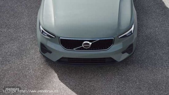  Volvo XC40 XC40 Core, B3 mild hybrid, Gasolina de 2023 con 24.000 Km por 37.900 EUR. en Granada 