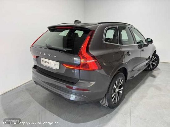 Volvo XC 60 Momentum Pro, B4 mild hybrid (diesel) de 2022 con 25.300 Km por 41.990 EUR. en Badajoz