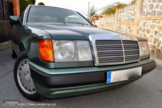 Mercedes Clase E 220 coupe elegance de 1994 con 257.000 Km por 9.700 EUR. en Granada