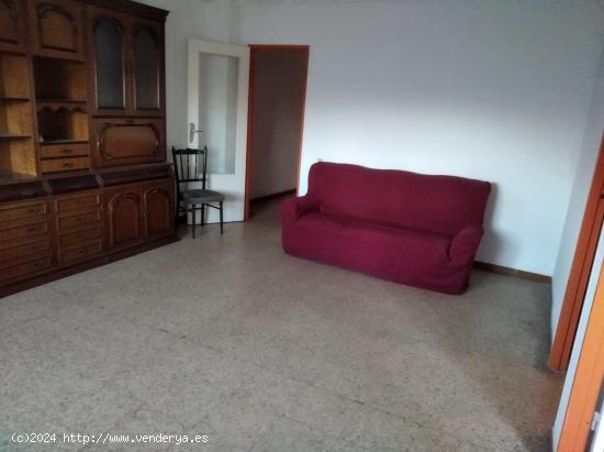 PISO EN VENTA ZONA CANDELARIA, 3 DORMITORIOS - ZAMORA