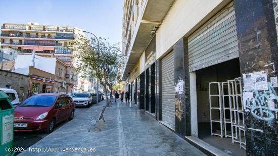 Local amplio con salida de humos en zona Avd. Chapí de Elda - ALICANTE