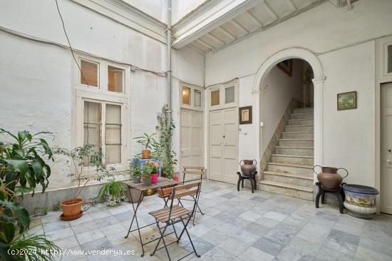 Casa centro casco historico a cinco minutos de calle Larga. - CADIZ