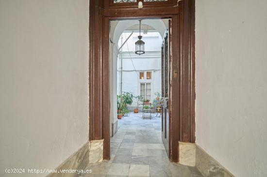 Casa centro casco historico a cinco minutos de calle Larga. - CADIZ