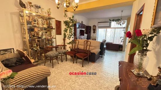  CASA A LA VENTA EN EL CENTRO DE PUEBLONUEVO - CORDOBA 