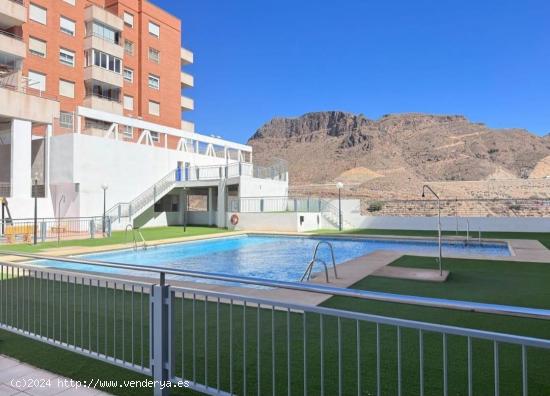 Piso en venta de 2 dormitorios en aguadulce norte - ALMERIA