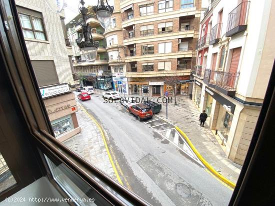 INMOBILIARIA SOL 8 VIDAL Alquila precioso piso con excelentes vistas a la famosa calle San pascual d