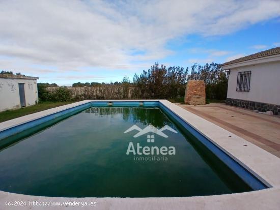 CHALET CON PISCINA A POCOS KM DE ALBACETE - ALBACETE